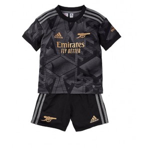 Arsenal babykläder Bortatröja barn 2022-23 Korta ärmar (+ Korta byxor)
